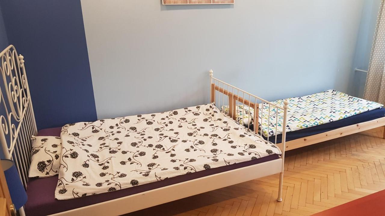 Studiospanie Studio Kapitana Z Balkonem Na Parterze Gdansk Ngoại thất bức ảnh